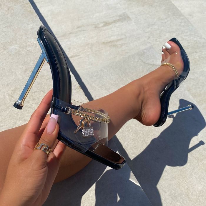 La Mule Prestige à Bride Transparente, Chaîne & Cadenas- Sélection exclusive par la Maison C&N